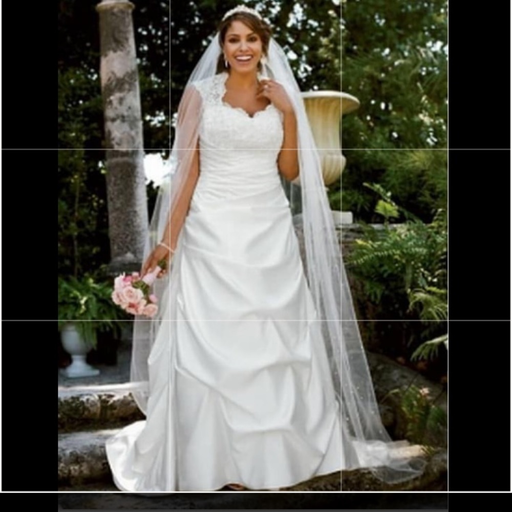 Cap Satin A-line Plus Size Wedding Dress